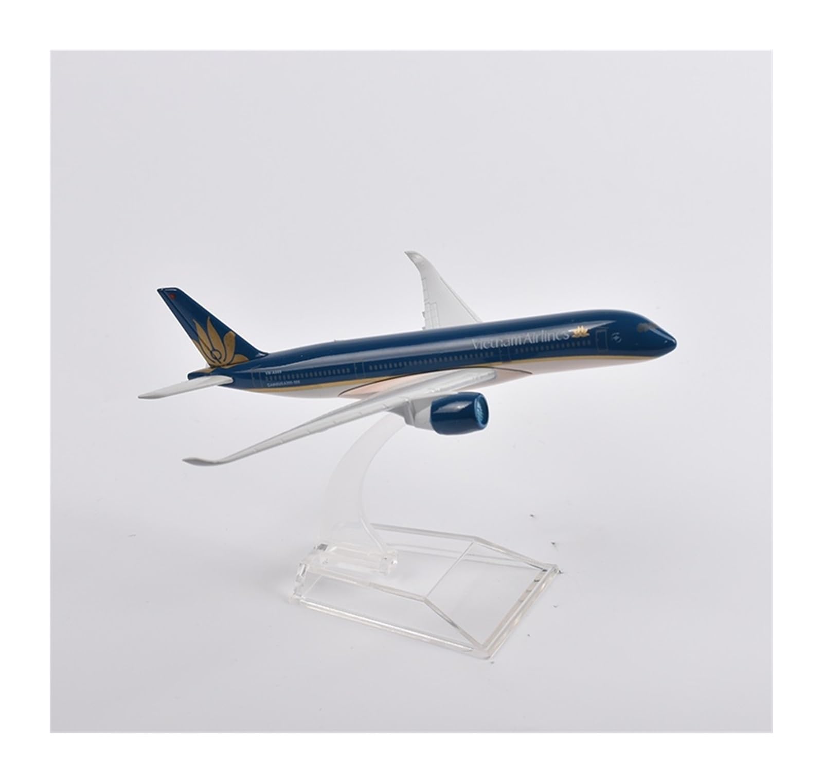 Amazon.co.jp: 飛行機模型飛行機おもちゃの飛行機模型 1/400 16 センチ